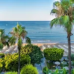 Melas Hotell 5*